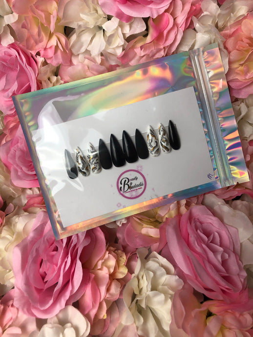 Matte Black Marble Luxury Press On Nails (Medium)