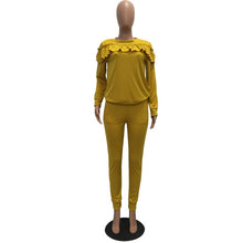 Womans 2 piece all purpose set